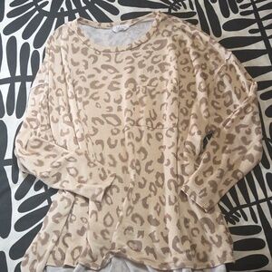 TALULAH Leopard Print Pocket Tee, 3/4 Sleeves, says M Measurements=XL